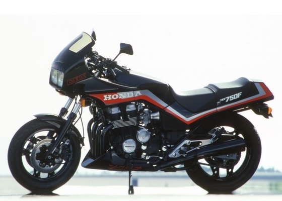 Honda CBX 750F Ano 1986 – Detalhes Técnicos