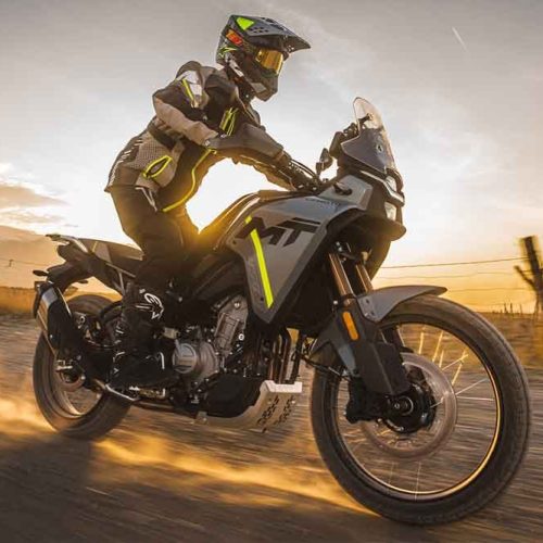 CFMoto confirma chegada ao Brasil e lança a 450MT como destaque