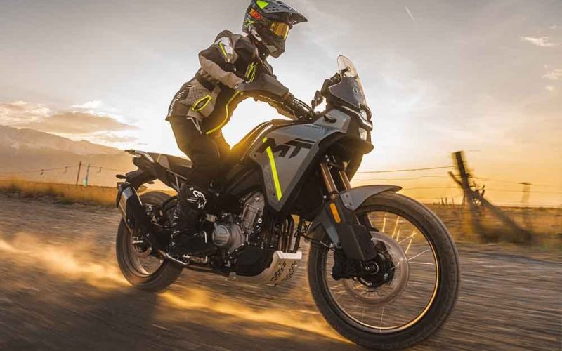 CFMoto confirma chegada ao Brasil e lança a 450MT como destaque