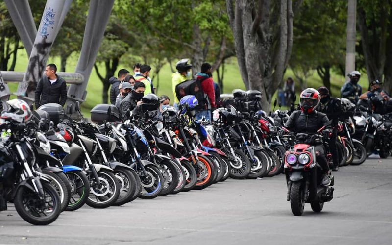 Projeto de Lei pode mudar cálculo das multas de trânsito: impacto para motociclistas